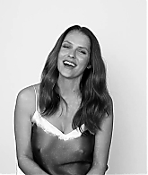 Teresa_Palmer_Answers_Our_Rapid_Fire_Questions_044.jpg