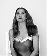 Teresa_Palmer_Answers_Our_Rapid_Fire_Questions_374.jpg