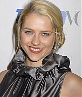 TeenVogueYoungParty_Arrivals_ATP_28129.jpg