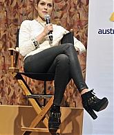 AustraliansFilm_ScreeningIAmFour_Panel_2011_28629.jpg