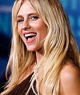 adoringteresapalmer_thelast_anniversary__28529.jpg