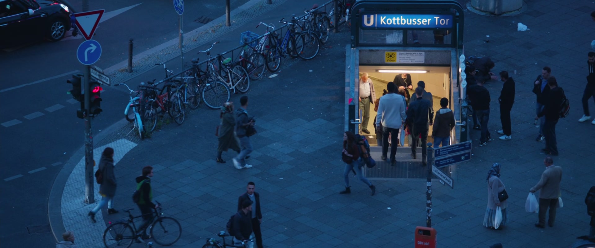 adoringteresap_berlinsyndrome_caps_0082.jpg adoringteresap_berlinsyndrome_caps_0082.jpg