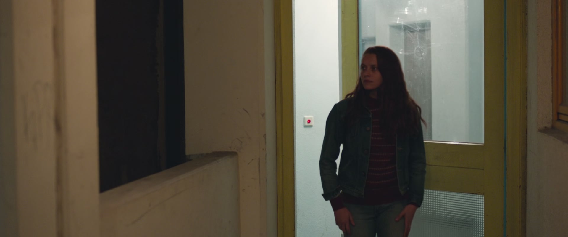 adoringteresap_berlinsyndrome_caps_0134.jpg adoringteresap_berlinsyndrome_caps_0134.jpg