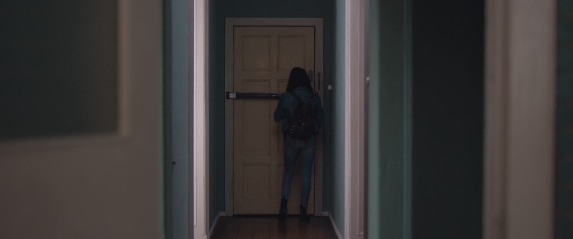 adoringteresap_berlinsyndrome_caps_1484.jpg adoringteresap_berlinsyndrome_caps_1484.jpg