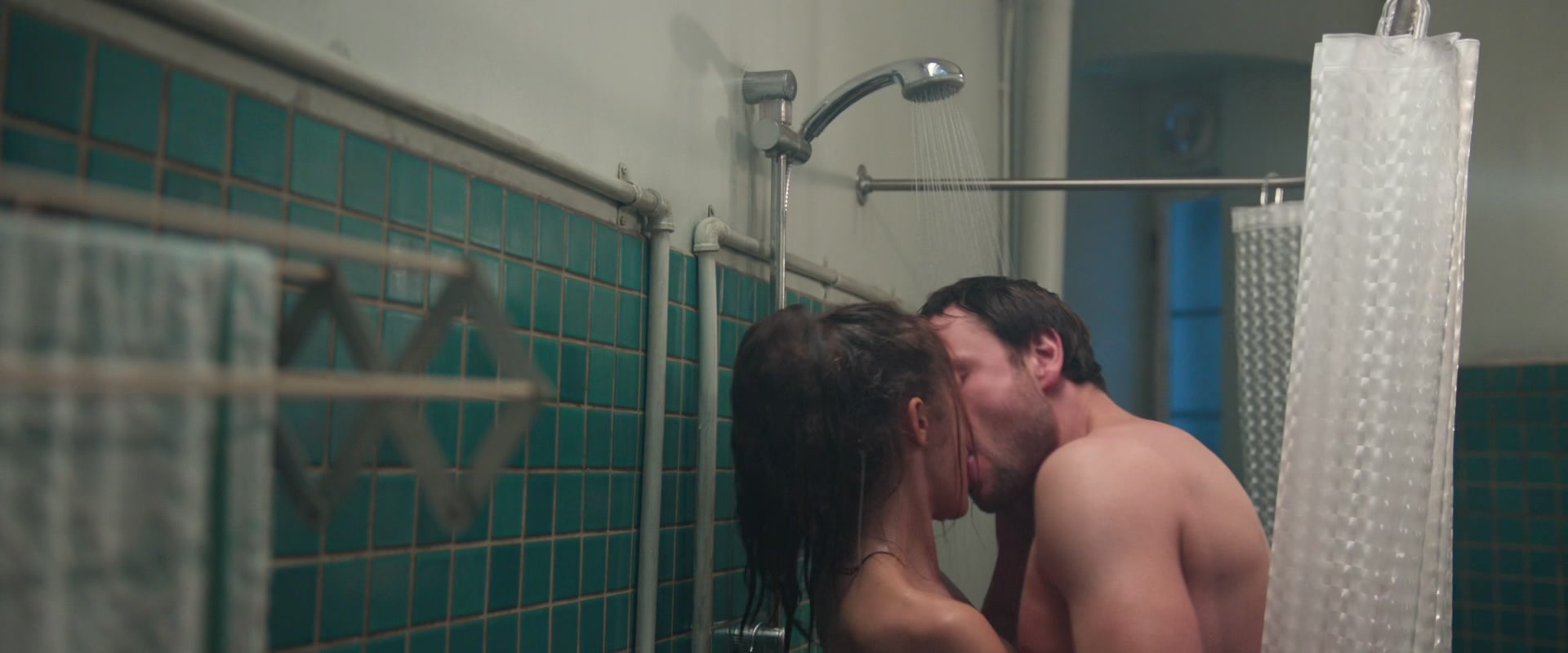 adoringteresap_berlinsyndrome_caps_1558.jpg adoringteresap_berlinsyndrome_caps_1558.jpg