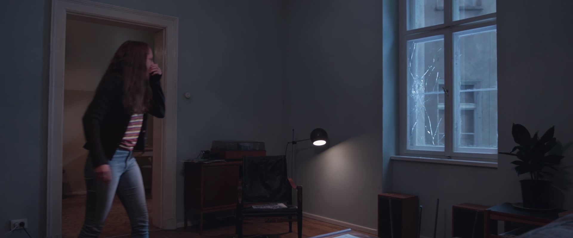 adoringteresap_berlinsyndrome_caps_1654.jpg adoringteresap_berlinsyndrome_caps_1654.jpg