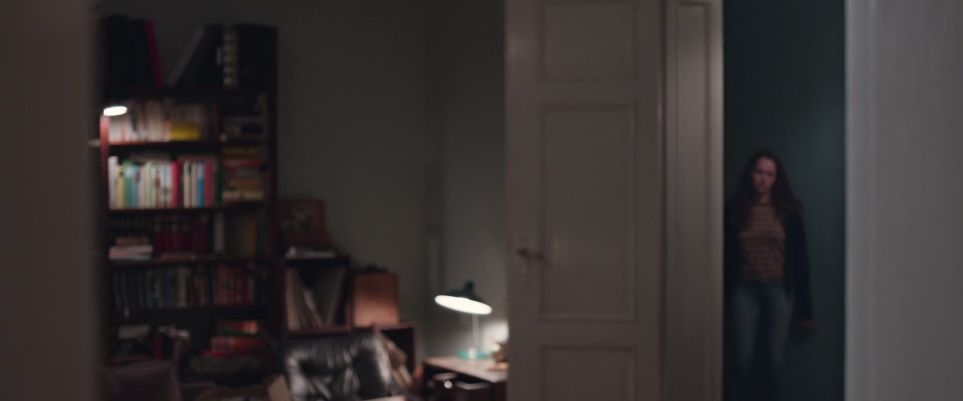 adoringteresap_berlinsyndrome_caps_1696.jpg adoringteresap_berlinsyndrome_caps_1696.jpg