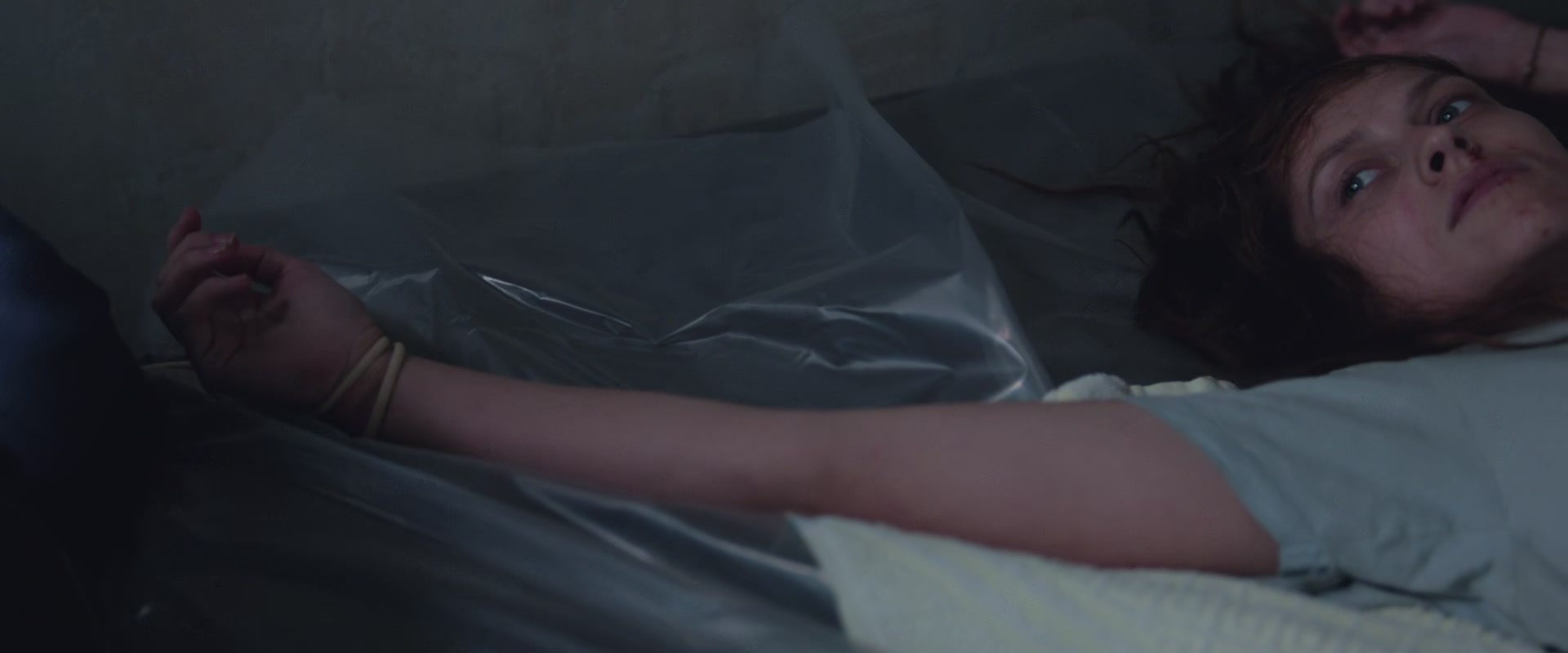 adoringteresap_berlinsyndrome_caps_1819.jpg adoringteresap_berlinsyndrome_caps_1819.jpg