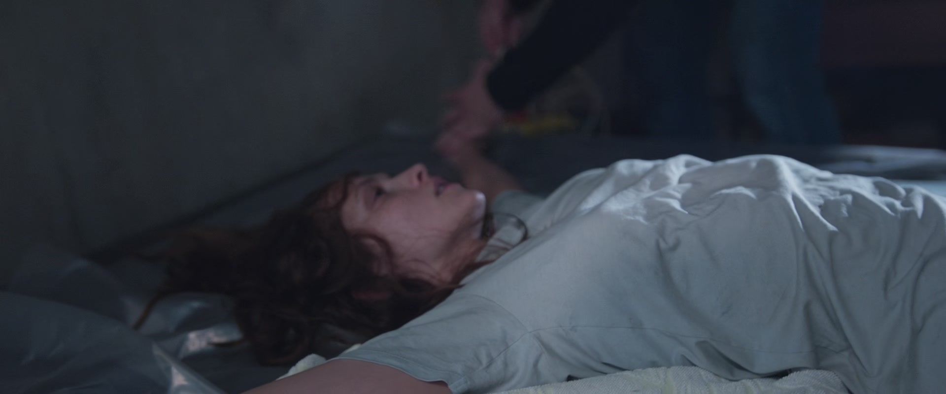 adoringteresap_berlinsyndrome_caps_1823.jpg adoringteresap_berlinsyndrome_caps_1823.jpg