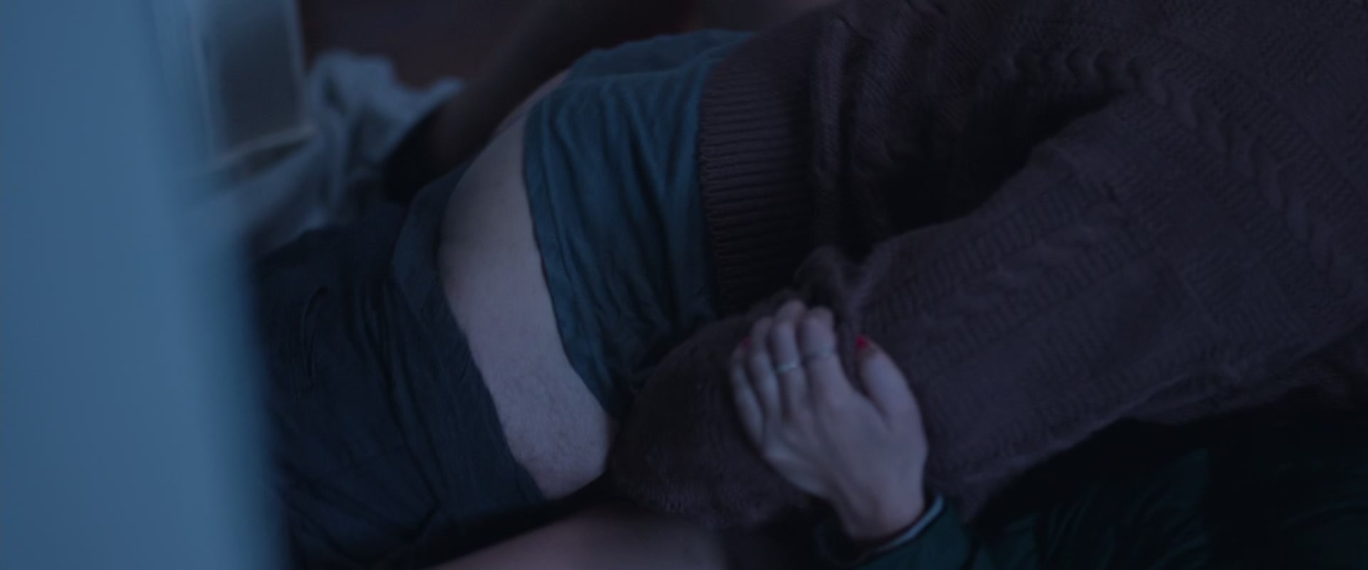 adoringteresap_berlinsyndrome_caps_2491.jpg adoringteresap_berlinsyndrome_caps_2491.jpg