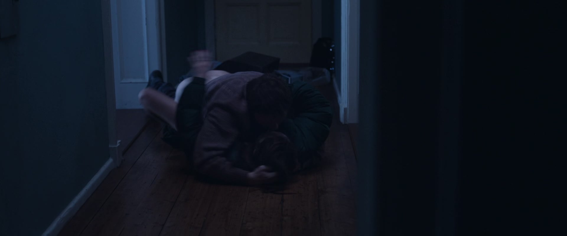 adoringteresap_berlinsyndrome_caps_2492.jpg adoringteresap_berlinsyndrome_caps_2492.jpg