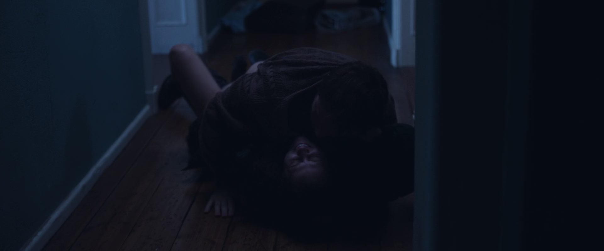 adoringteresap_berlinsyndrome_caps_2497.jpg adoringteresap_berlinsyndrome_caps_2497.jpg