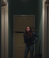adoringteresap_berlinsyndrome_caps_1290.jpg