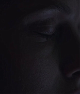adoringteresap_berlinsyndrome_caps_1356.jpg