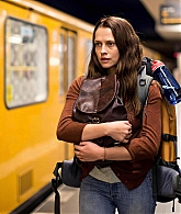 adoringteresap_berlinsyndrome_stills_001_1.jpg
