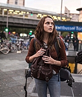 Filename=adoringteresap_berlinsyndrome_stills_001_2.jpg
Filesize=114KiB
Dimensions=2500x3750
Date added=Jan 16, 2026 adoringteresap_berlinsyndrome_stills_001_2.jpg