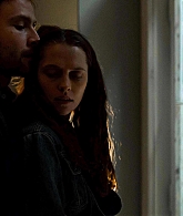 adoringteresap_berlinsyndrome_stills_003_3.jpg