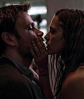 adoringteresap_berlinsyndrome_stills_007_8.jpg