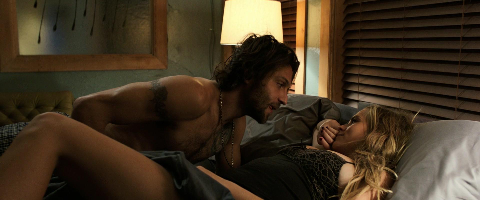 Lights_Out_2016_1080p_ATP_001038.jpg Lights_Out_2016_1080p_ATP_001038.jpg