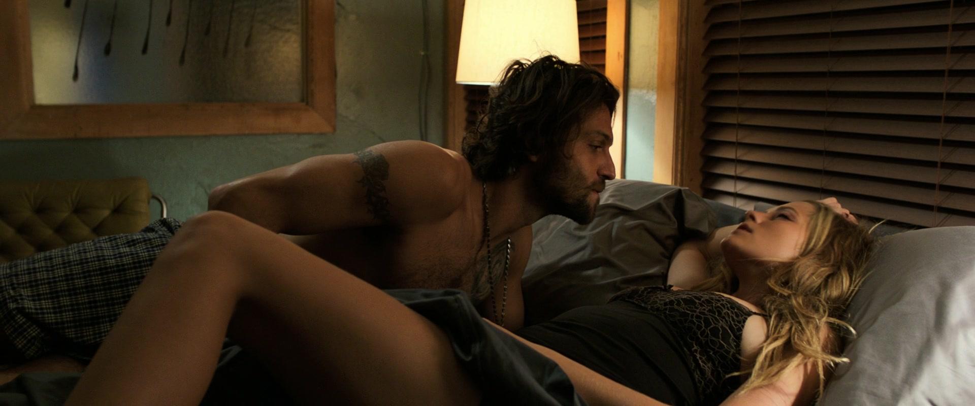 Lights_Out_2016_1080p_ATP_001044.jpg Lights_Out_2016_1080p_ATP_001044.jpg