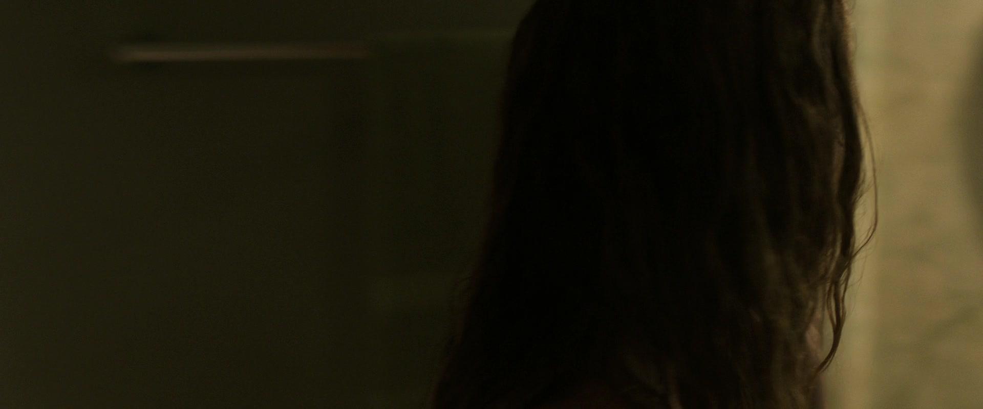Lights_Out_2016_1080p_ATP_001110.jpg Lights_Out_2016_1080p_ATP_001110.jpg
