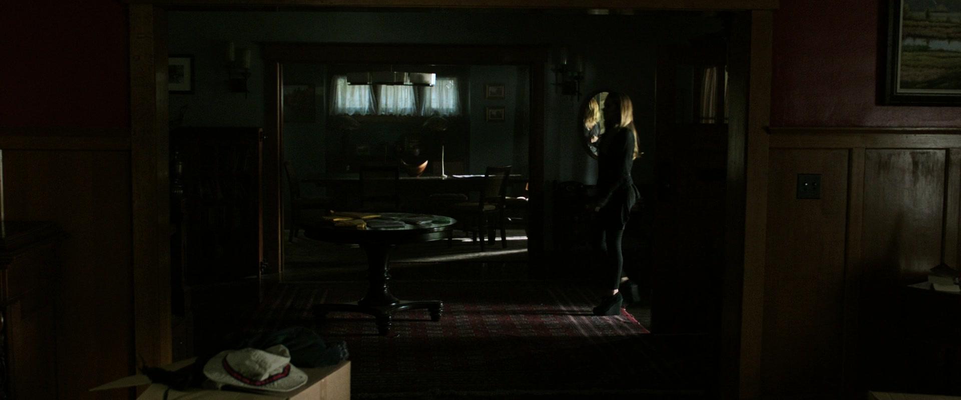 Lights_Out_2016_1080p_ATP_002550.jpg
