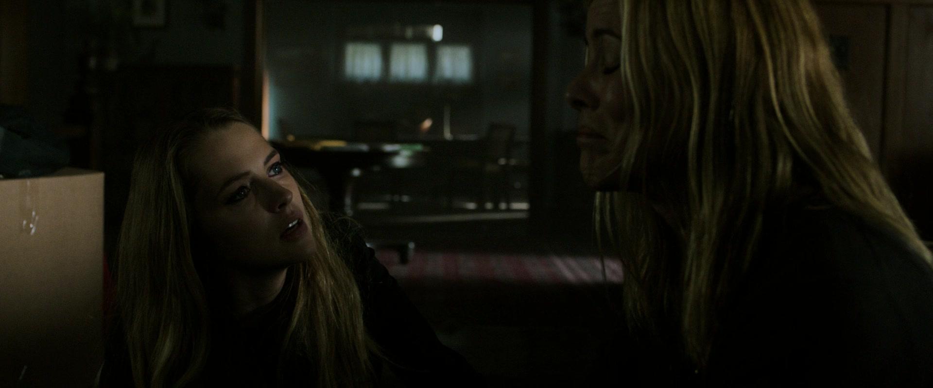 Lights_Out_2016_1080p_ATP_002811.jpg Lights_Out_2016_1080p_ATP_002811.jpg