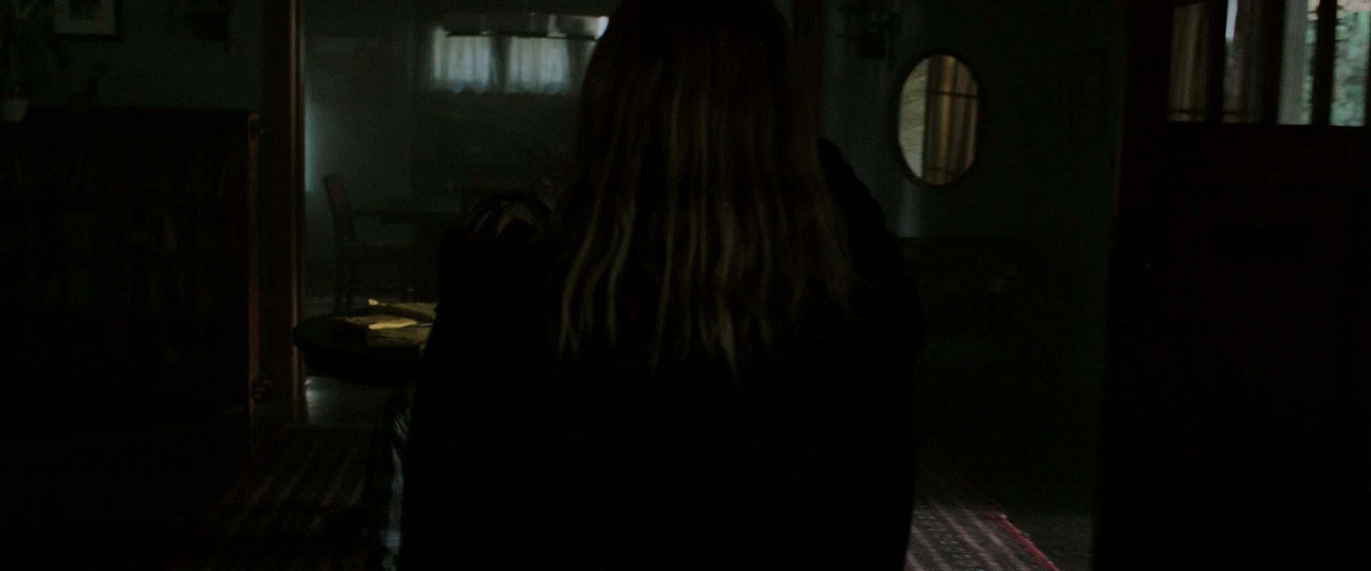 Lights_Out_2016_1080p_ATP_002854.jpg