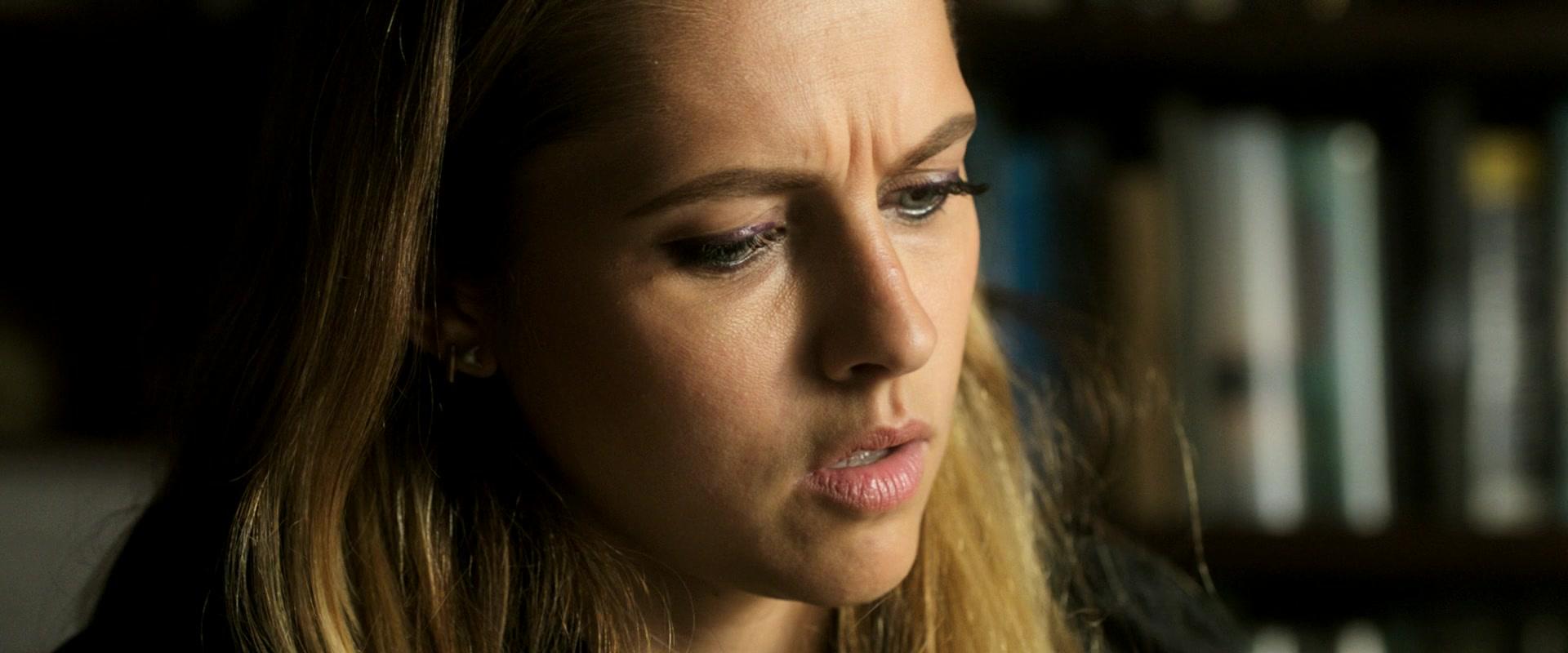 Lights_Out_2016_1080p_ATP_004682.jpg Lights_Out_2016_1080p_ATP_004682.jpg