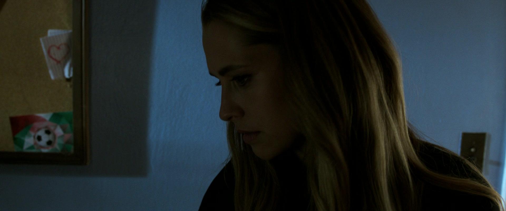 Lights_Out_2016_1080p_ATP_004912.jpg Lights_Out_2016_1080p_ATP_004912.jpg