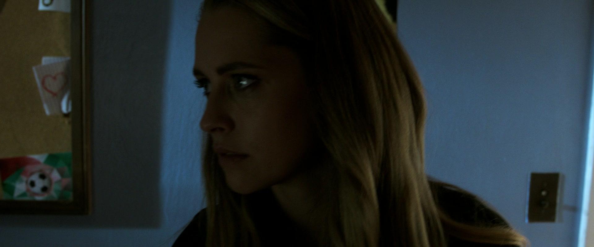 Lights_Out_2016_1080p_ATP_004914.jpg Lights_Out_2016_1080p_ATP_004914.jpg