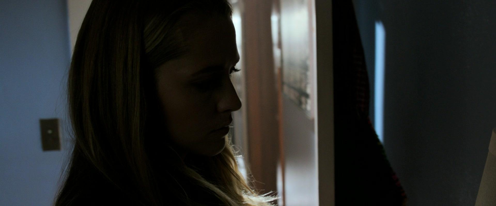 Lights_Out_2016_1080p_ATP_004940.jpg Lights_Out_2016_1080p_ATP_004940.jpg