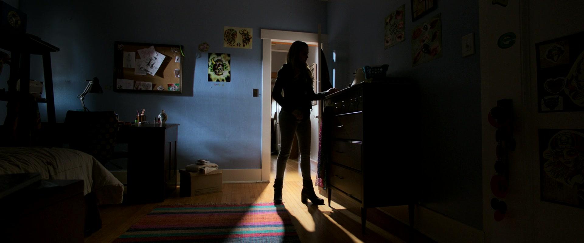 Lights_Out_2016_1080p_ATP_004955.jpg Lights_Out_2016_1080p_ATP_004955.jpg