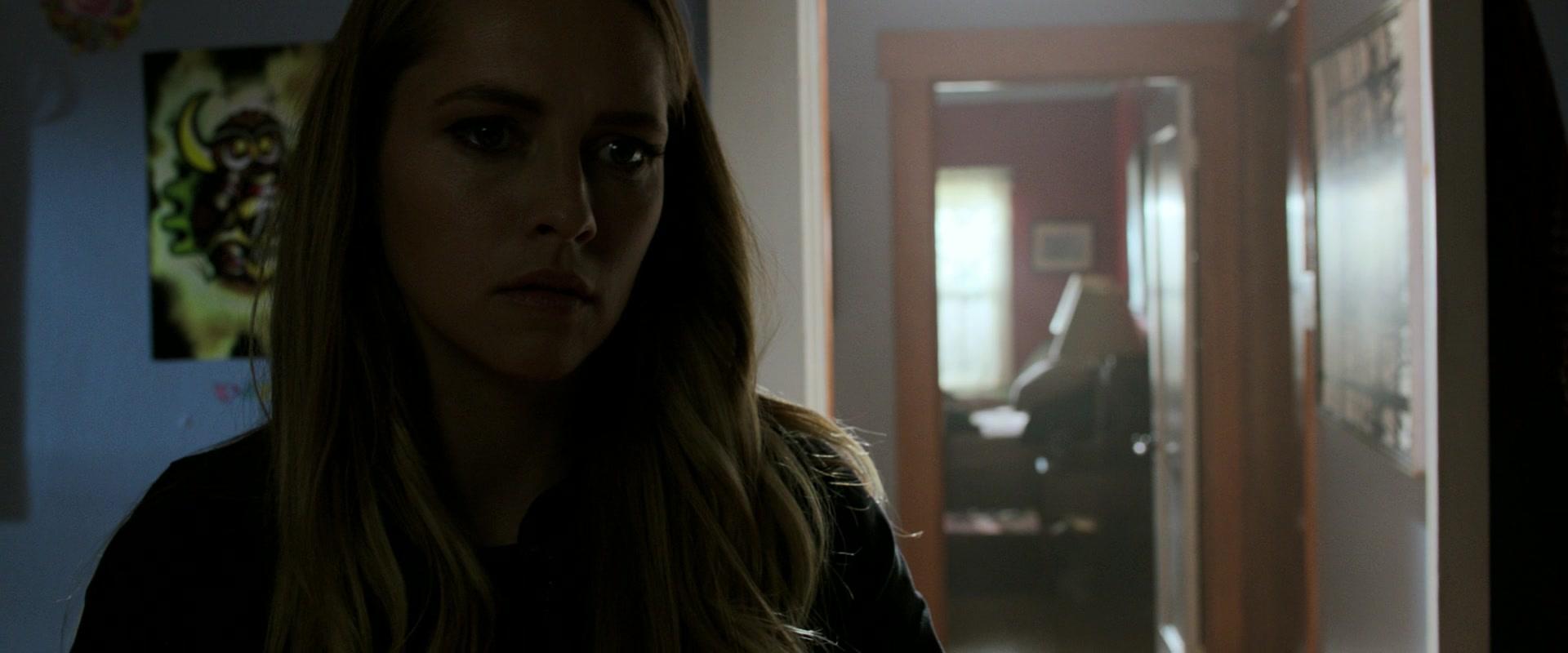 Lights_Out_2016_1080p_ATP_004963.jpg Lights_Out_2016_1080p_ATP_004963.jpg