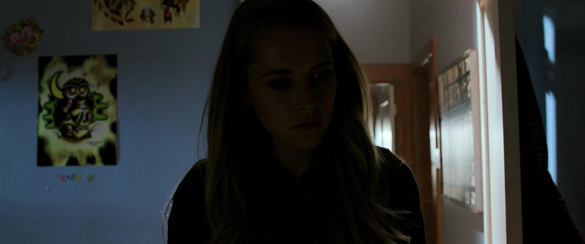 Lights_Out_2016_1080p_ATP_004974.jpg Lights_Out_2016_1080p_ATP_004974.jpg