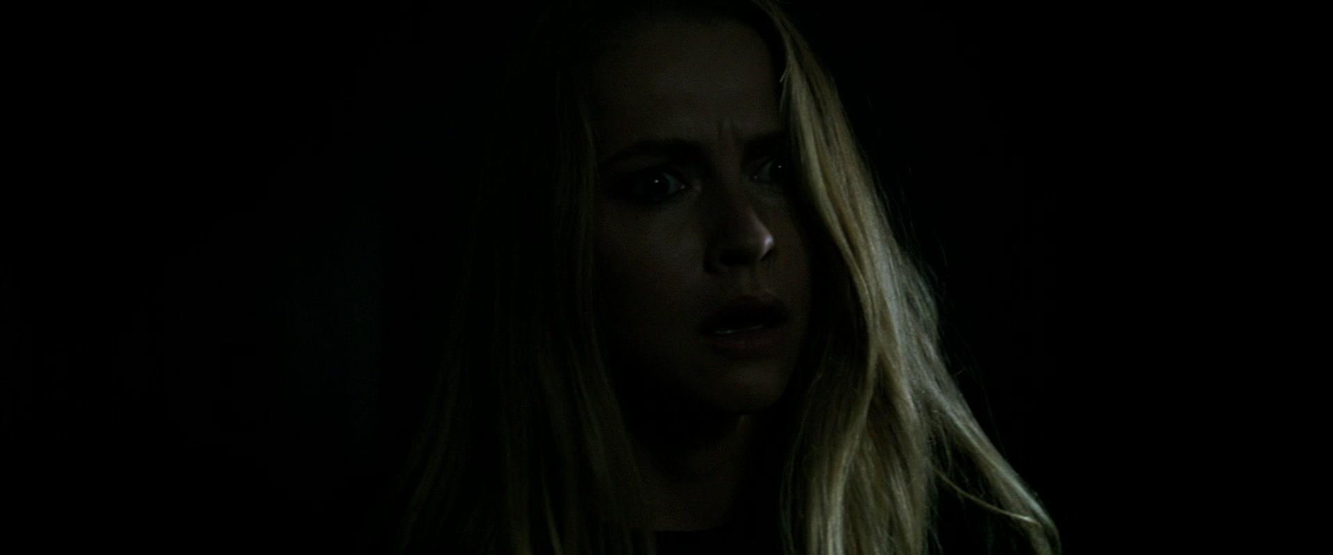 Lights_Out_2016_1080p_ATP_005063.jpg Lights_Out_2016_1080p_ATP_005063.jpg