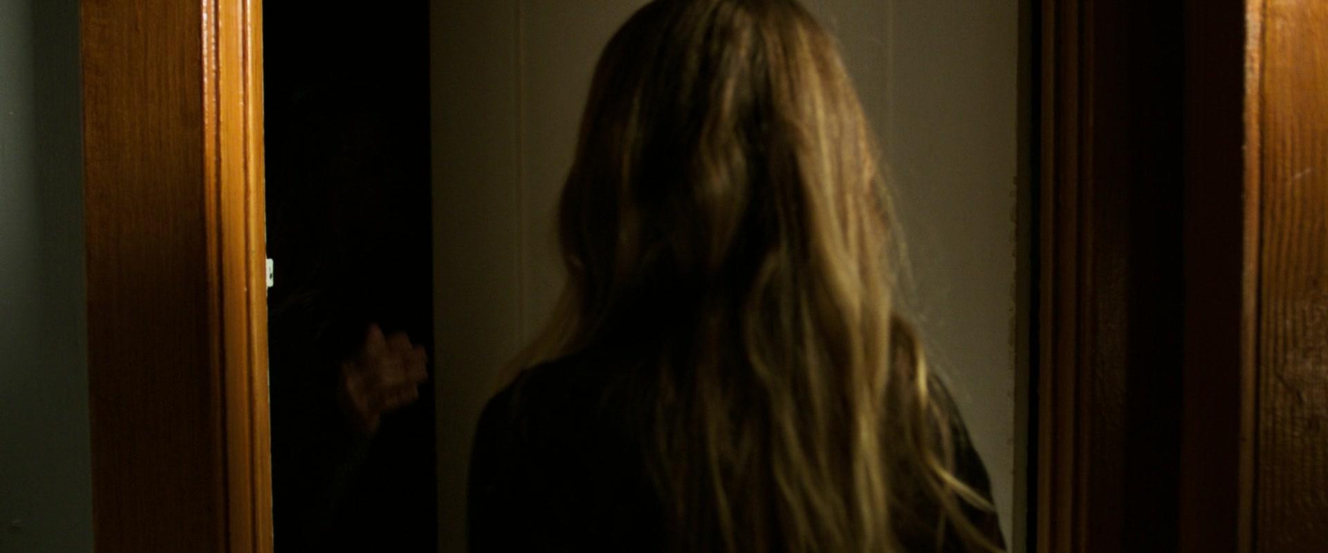 Lights_Out_2016_1080p_ATP_007605.jpg