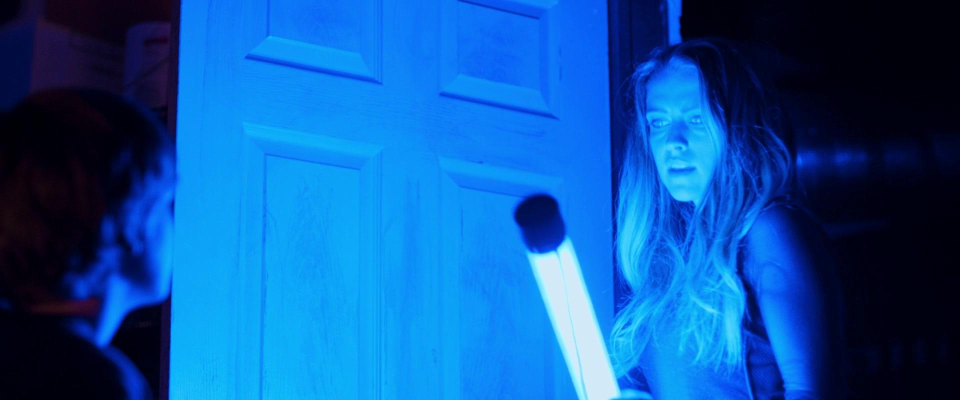Lights_Out_2016_1080p_ATP_008984.jpg
