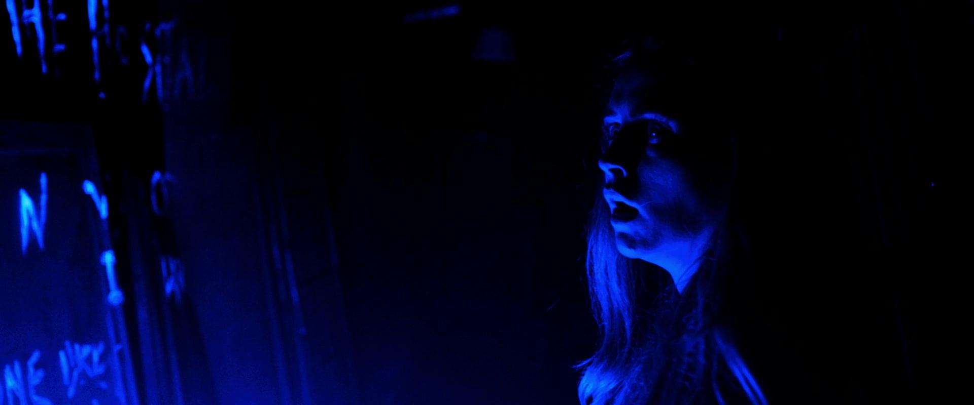 Lights_Out_2016_1080p_ATP_009204.jpg Lights_Out_2016_1080p_ATP_009204.jpg