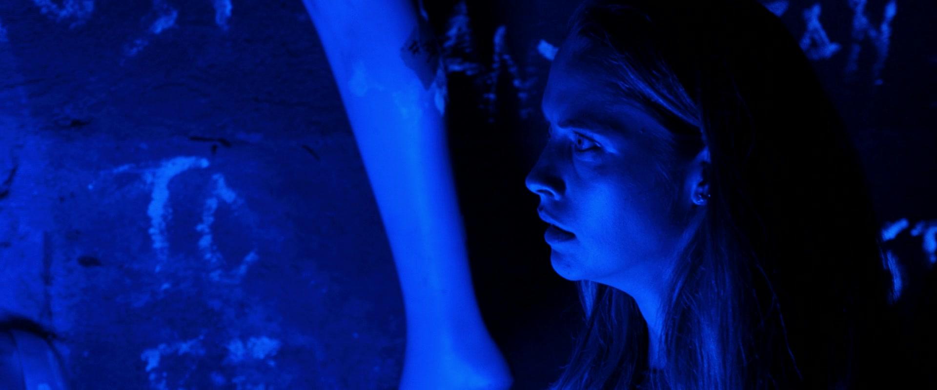 Lights_Out_2016_1080p_ATP_009353.jpg Lights_Out_2016_1080p_ATP_009353.jpg