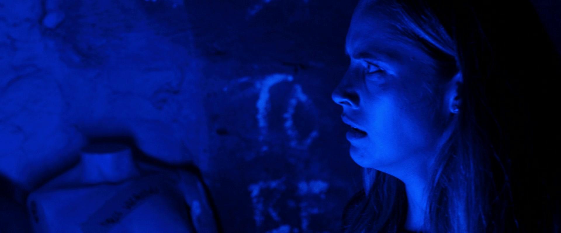 Lights_Out_2016_1080p_ATP_009373.jpg Lights_Out_2016_1080p_ATP_009373.jpg