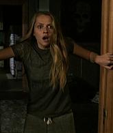 Lights_Out_2016_1080p_ATP_003458.jpg