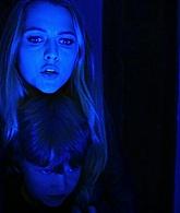 Lights_Out_2016_1080p_ATP_009884.jpg