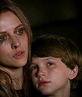 Lights_Out_2016_1080p_ATP_010444.jpg
