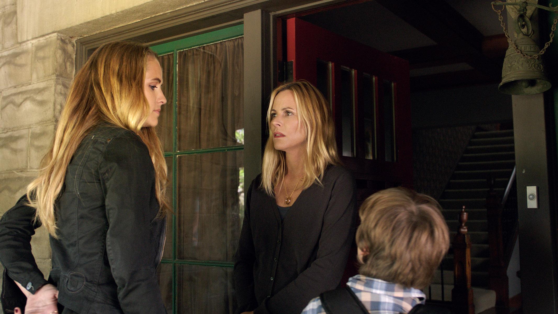 LightsOut_Stills_001_1.jpg LightsOut_Stills_001_1.jpg