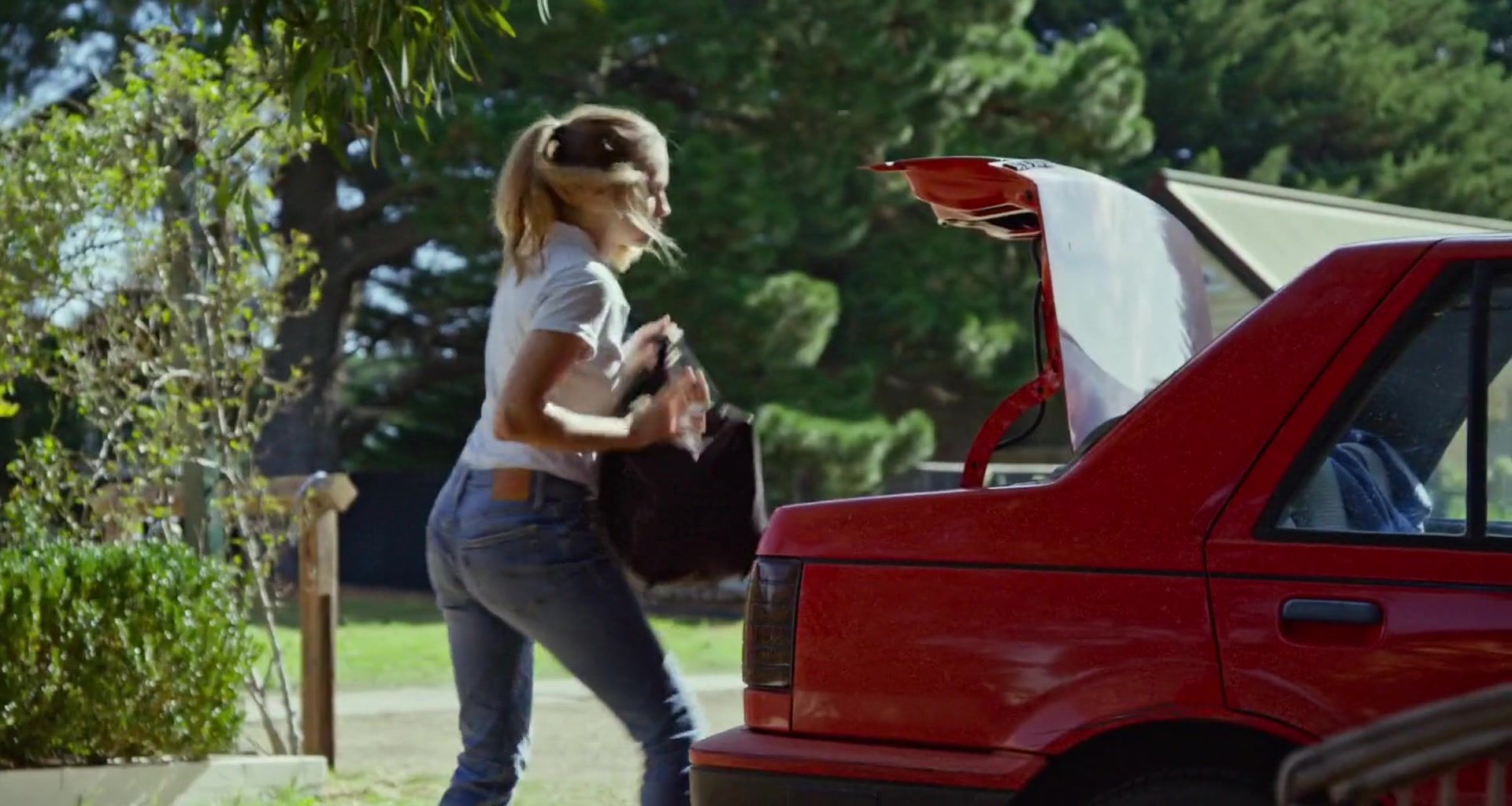 adoringteresap_ridelikeagirl_caps_0835.jpg