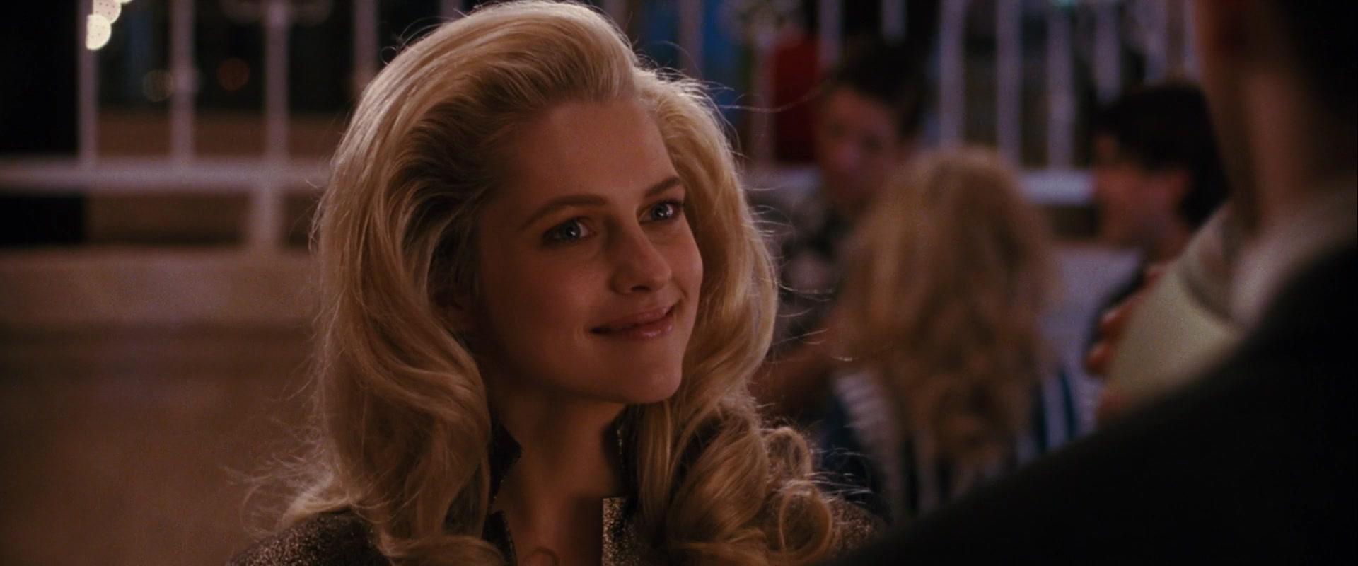 Take_Me_Home_Tonight_2011_1080p__04318.jpg Take_Me_Home_Tonight_2011_1080p__04318.jpg