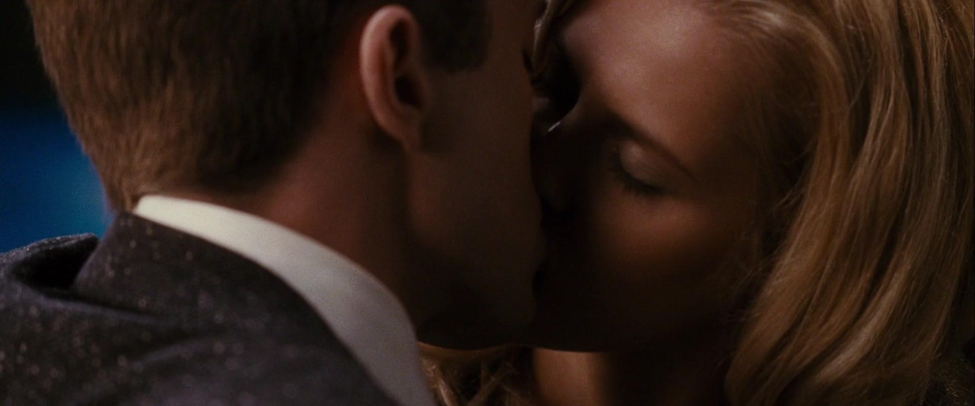 Take_Me_Home_Tonight_2011_1080p__09355.jpg Take_Me_Home_Tonight_2011_1080p__09355.jpg