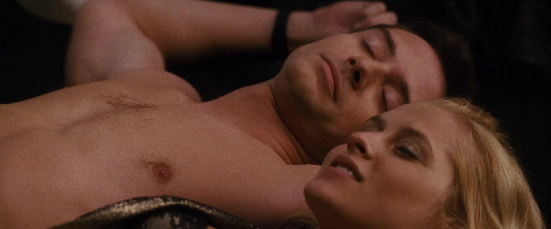 Take_Me_Home_Tonight_2011_1080p__09882.jpg Take_Me_Home_Tonight_2011_1080p__09882.jpg