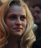 Take_Me_Home_Tonight_2011_1080p__05556.jpg